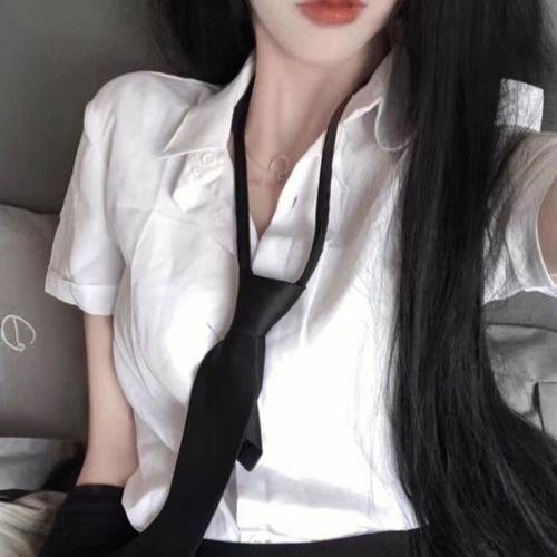走夜路的男人