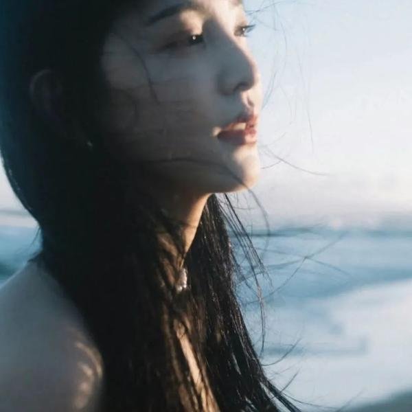 一个女孩的眼泪